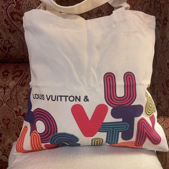 - LV CANVAS TOTE - Picture 3 of 7